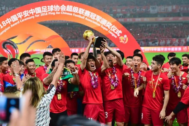上海久事队在国际篮联洲际杯中失利，NBA发展联盟逆转胜出